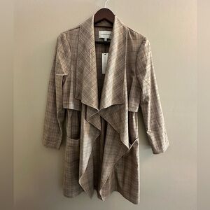 Cupcakes & Cashmere, size large, new, perfect for fall